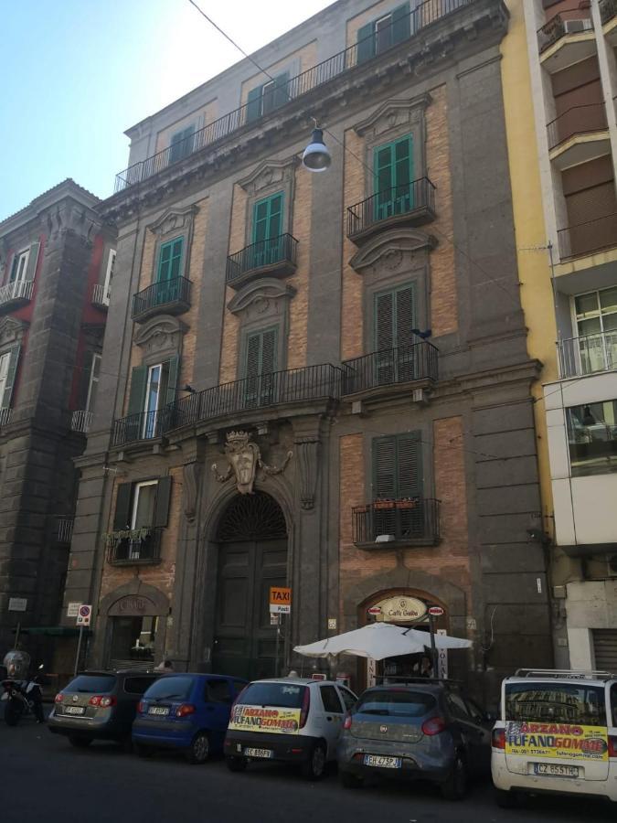 Queen Medina Centro Storico Napoli Bagian luar foto